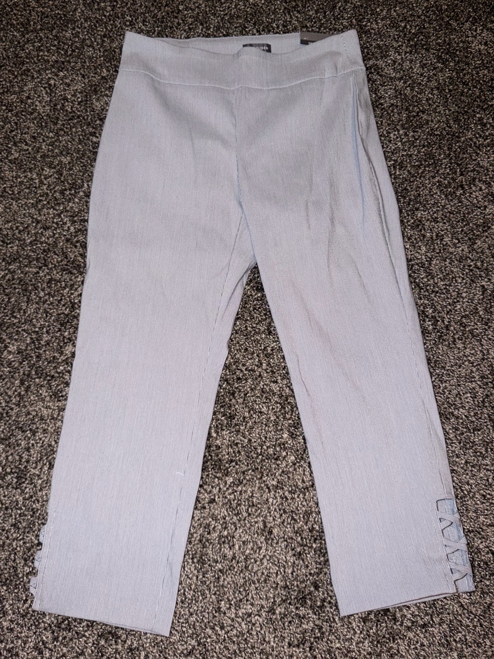 Women’s Van Heusen Super Stretch Pull On Capri Pants NWT